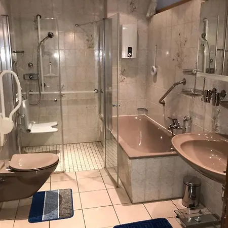 Ferienhaus Loehr Mit Treppenlift Semesterbostad Koblenz (Rhineland-Palatinate)